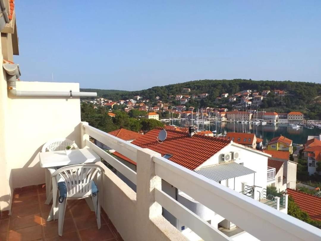 Apartments With A Parking Space Jelsa, Hvar - 8746 Jelsa (Hvar) Exterior foto
